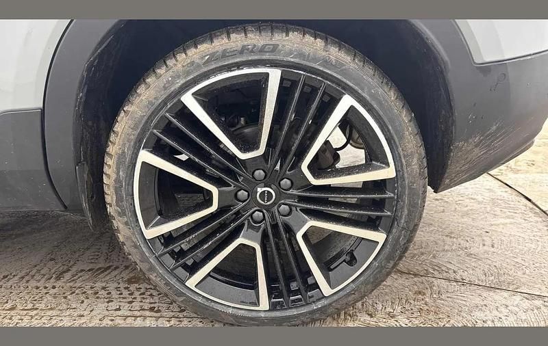 Used Volvo XC40 Ultra 161 HP (118 kW) 2025 Grey SUV