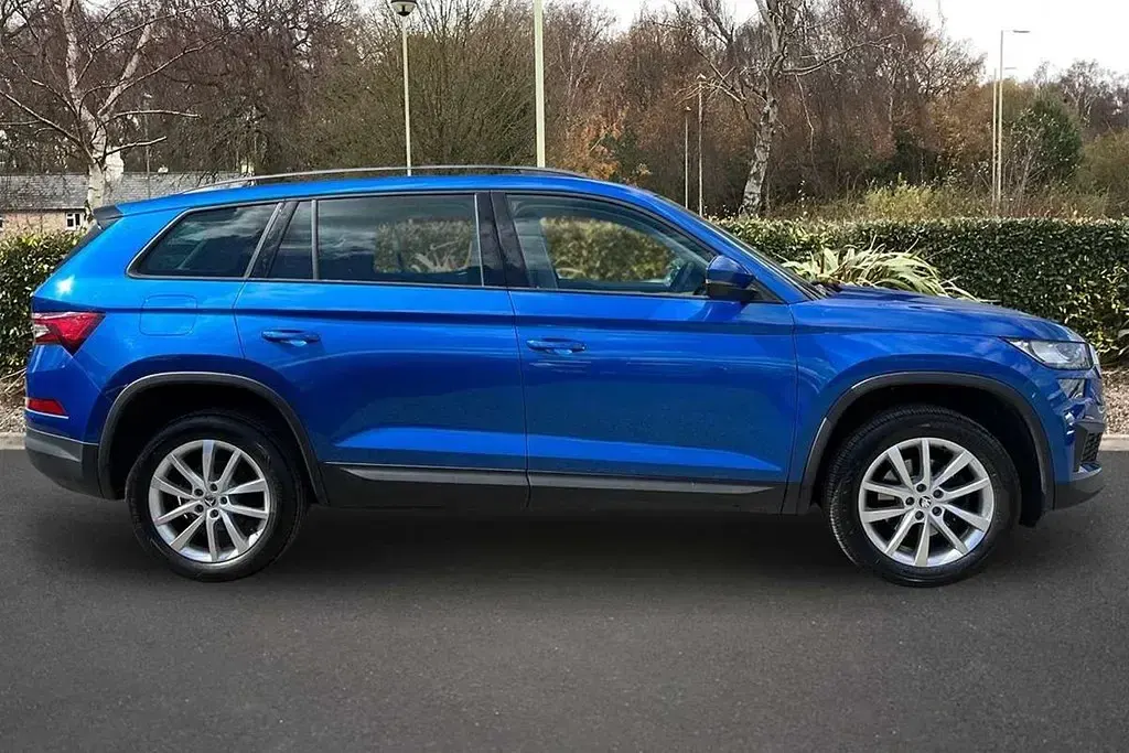 Usado Skoda Kodiaq SE 150 HP (110 kW) 2022 Azul SUV