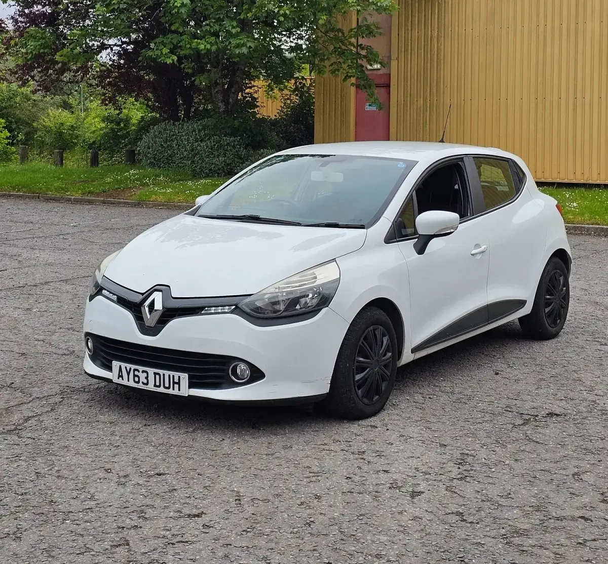 Used Renault Clio IV Expression+ 2013 White Hatchback