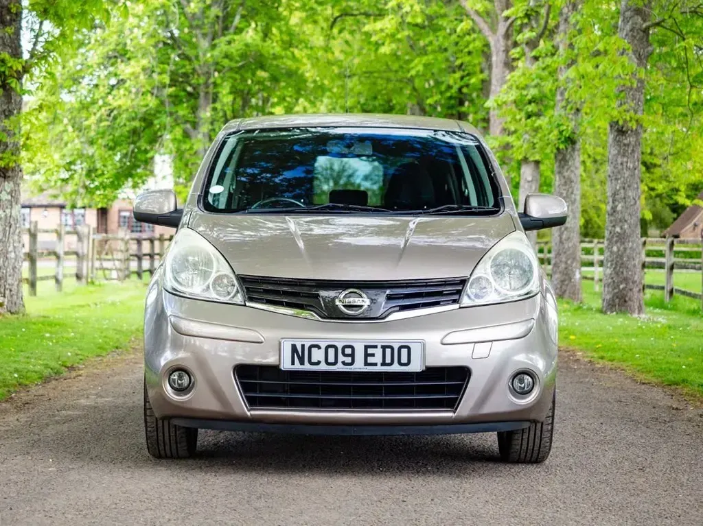 Used Nissan Note N-TEC 88 HP (64 kW) 2009 Beige Hatchback