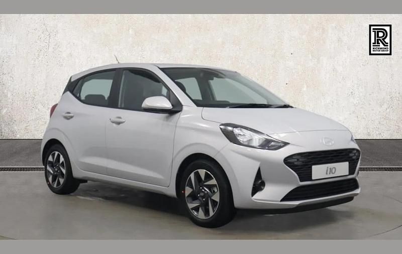 Grey New 2025 Hyundai i10 Advanced Hatchback | £15,990 (Good price) - Image 1/4
