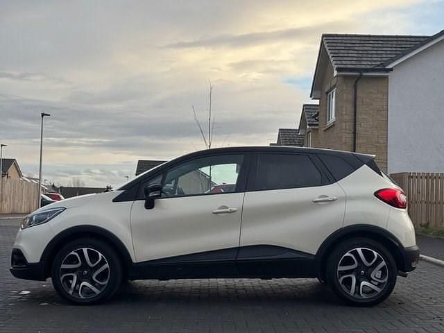 Używany Renault Captur Dynamique 90 KM (66 kW) 2014 Biały SUV