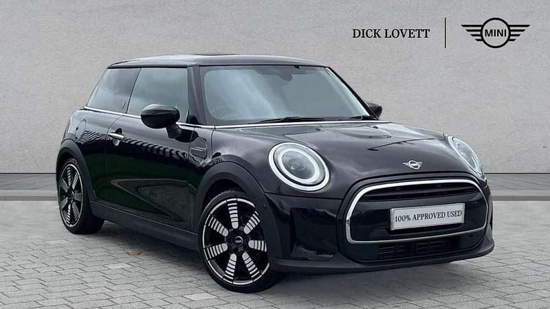 Black Used 2022 Mini Cooper Exclusive Hatchback | £18,990 (Fair price) - Image 1/4