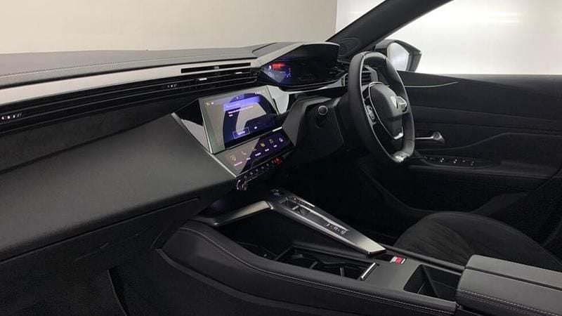 White Used 2024 Peugeot e-308 GT Hatchback | £18,995 (Good price) - Image 1/4