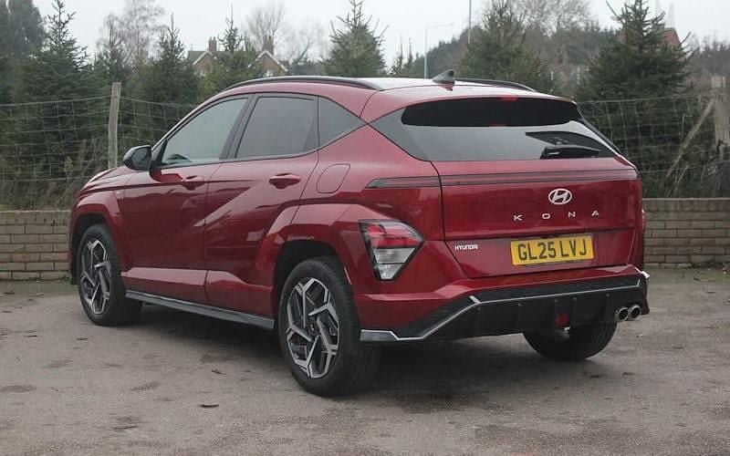 Used Hyundai Kona N Line 137 HP (100 kW) 2025 Red SUV