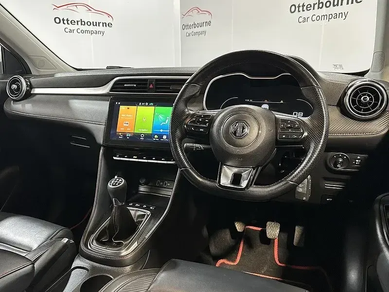 Usado MG ZS Exclusive 106 HP (77 kW) 2021 Branco SUV