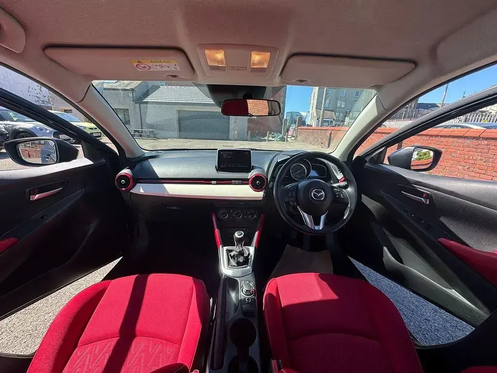 Used Mazda 2 Edition 90 HP (66 kW) 2017 Black Hatchback