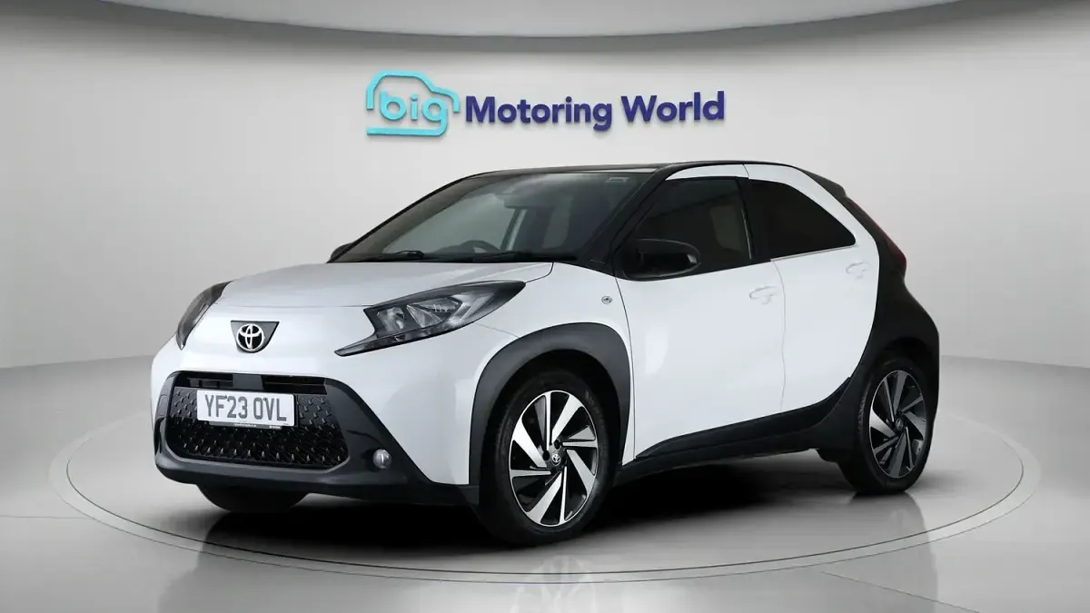 Used Toyota Aygo X 71 HP (52 kW) 2023 White SUV