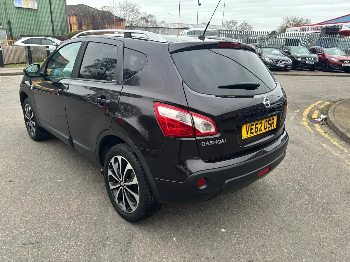 Used Nissan Qashqai N-TEC 110 HP (80 kW) 2012 Black SUV