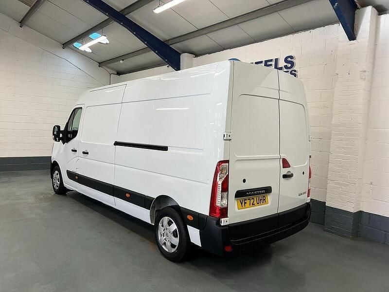Used Renault Master Business 2023 White Van