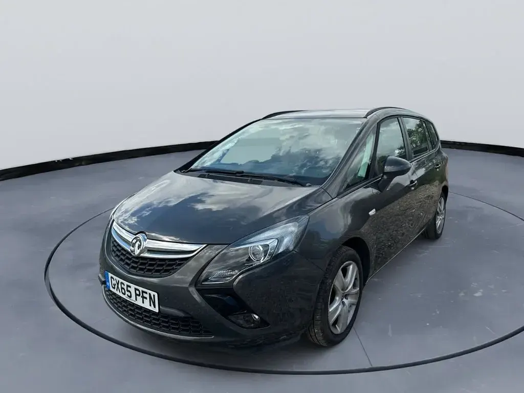 Used Vauxhall Zafira 140 HP (102 kW) 2015 Grey MPV