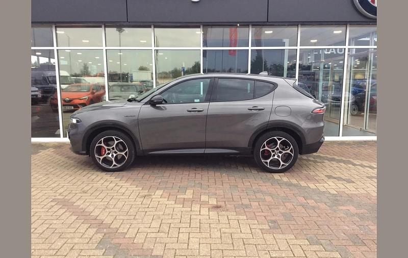 Used Alfa Romeo Tonale Veloce 280 HP (205 kW) 2022 Grey SUV