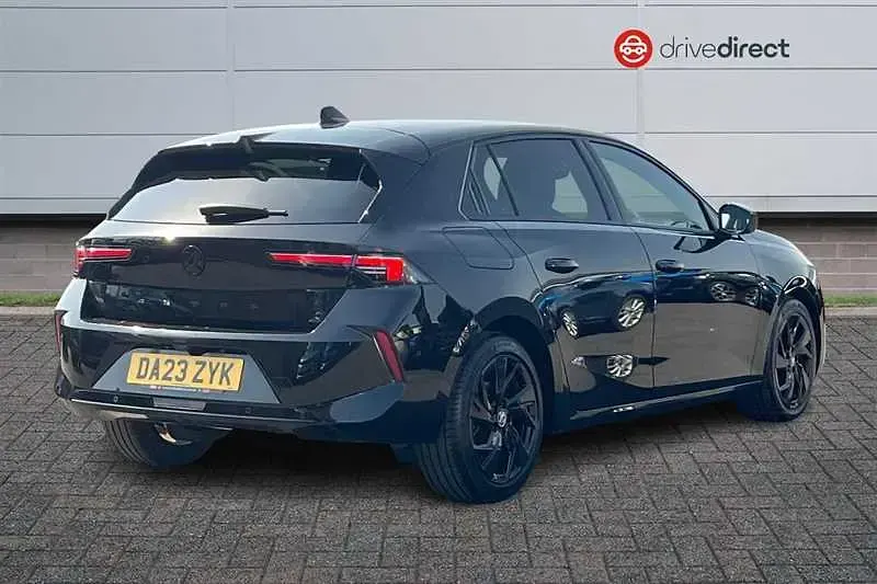 Used Vauxhall Astra S 130 HP (95 kW) 2023 Black Hatchback