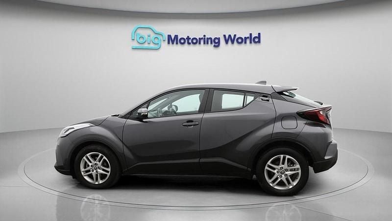 Used Toyota C-HR 122 HP (89 kW) 2023 Grey SUV