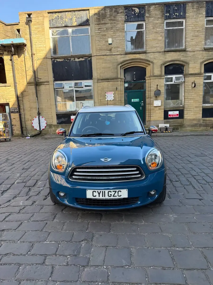Usado Mini Cooper D 2011 Azul Utilitario