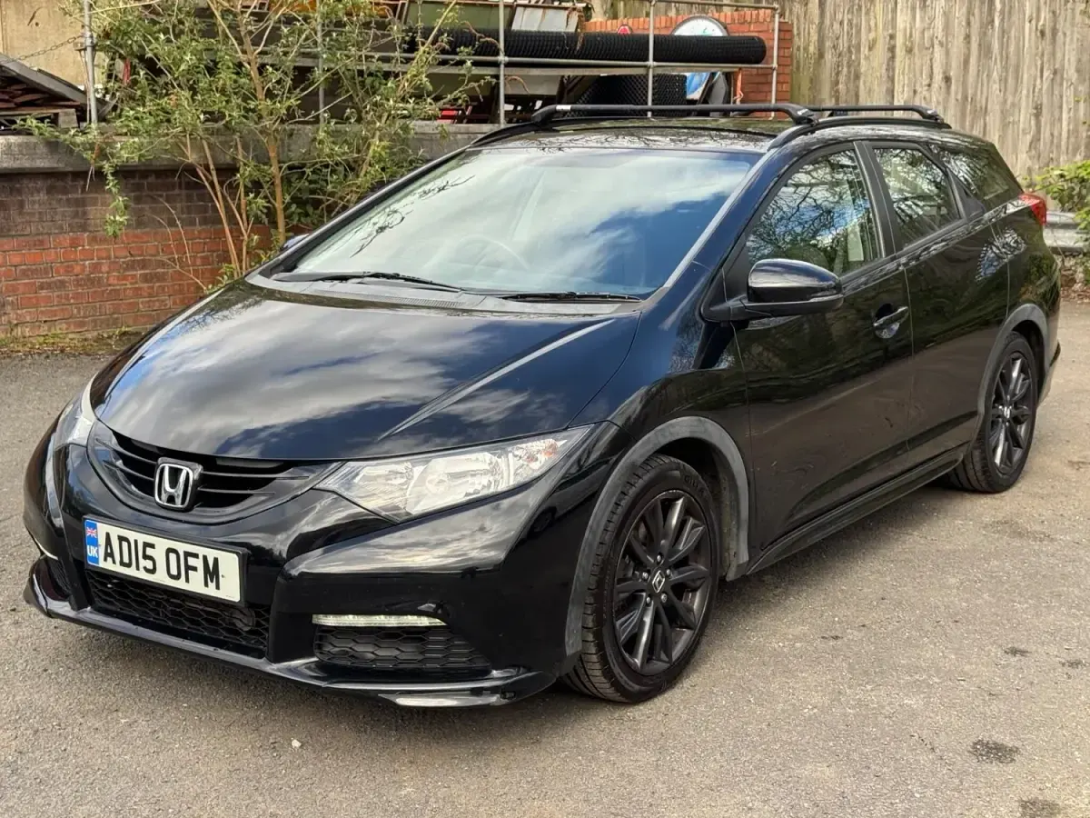 Używany Honda Civic Black Edition 2015 Czarny Kombi