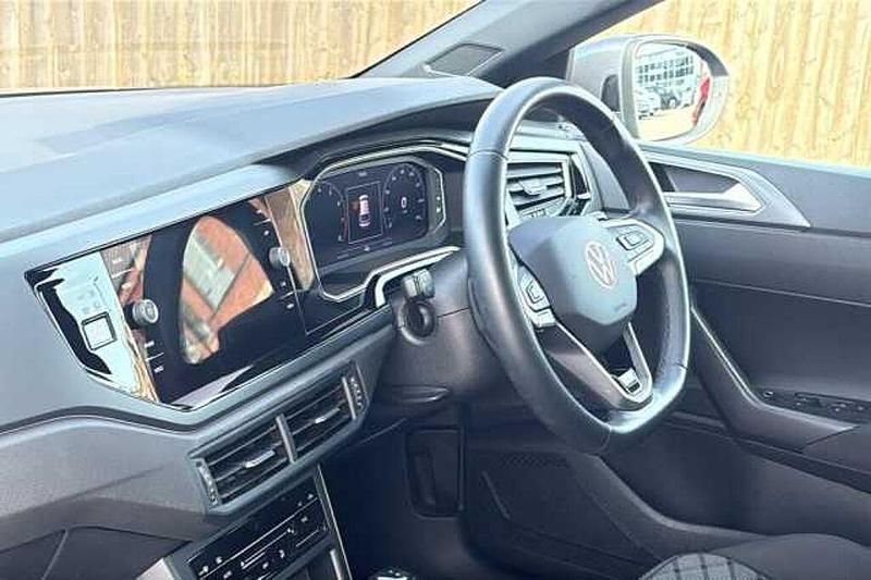 Image 2/4
