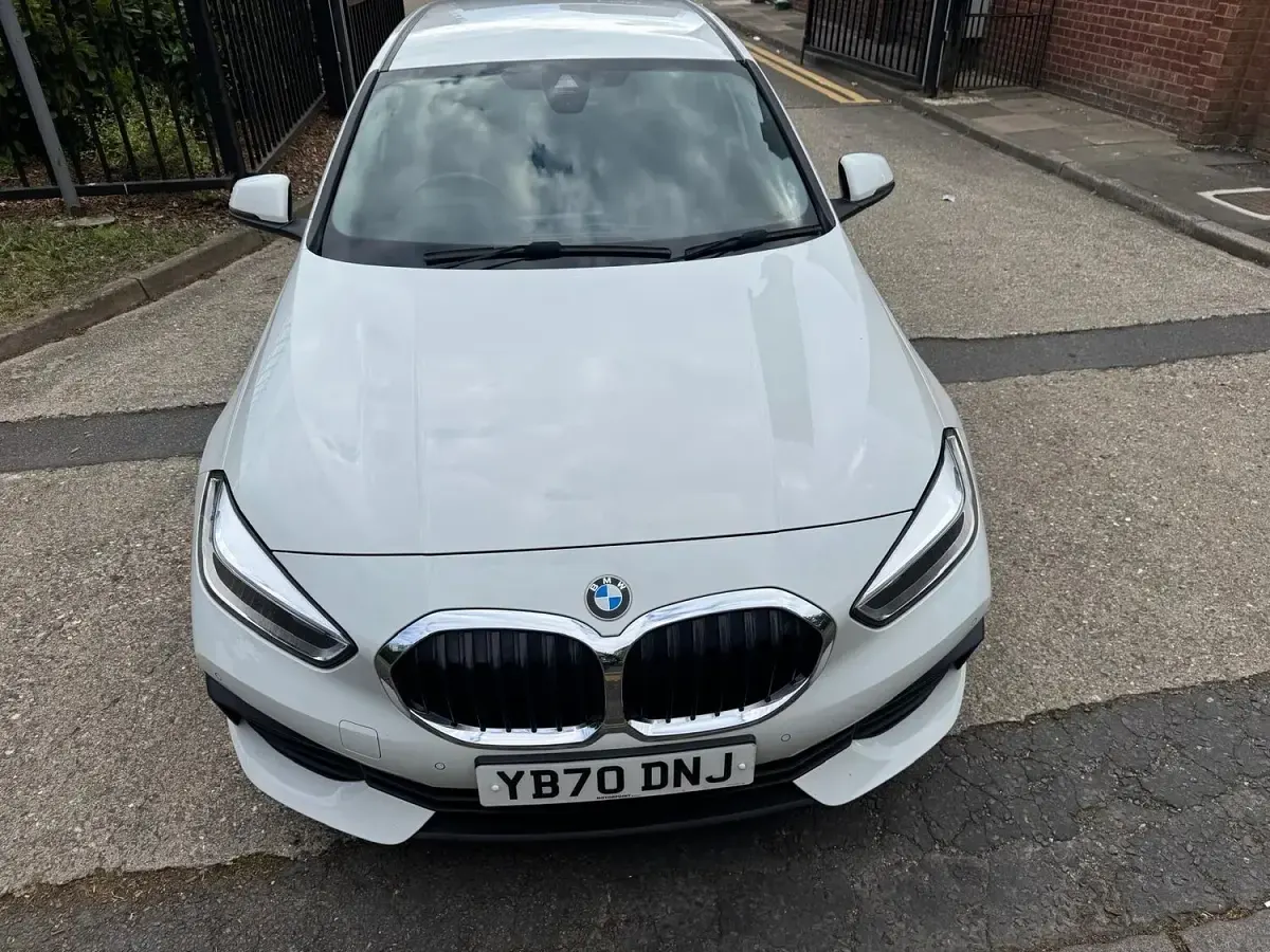 Used BMW 116 Comfort Edition 116 HP (85 kW) 2020 White Hatchback