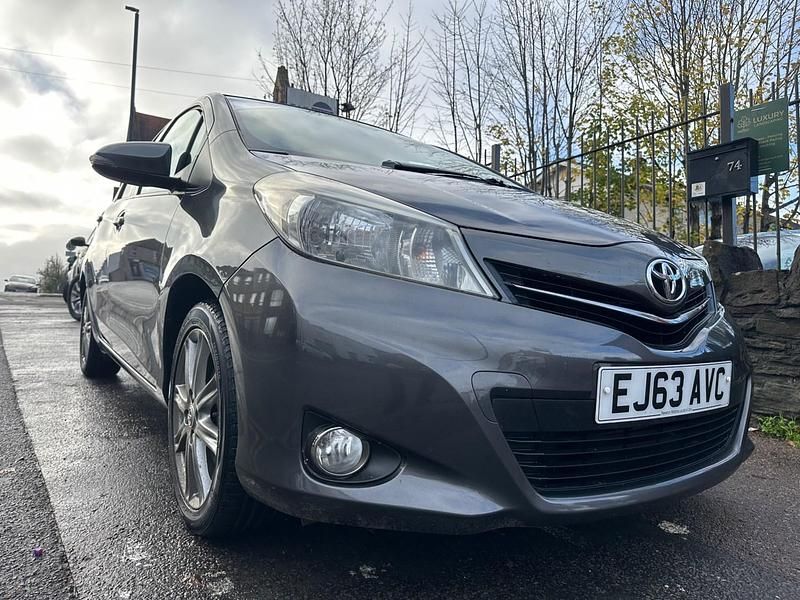 Grey Used 2013 Toyota Yaris SR Hatchback | £4,495 (Good price) - Image 1/4