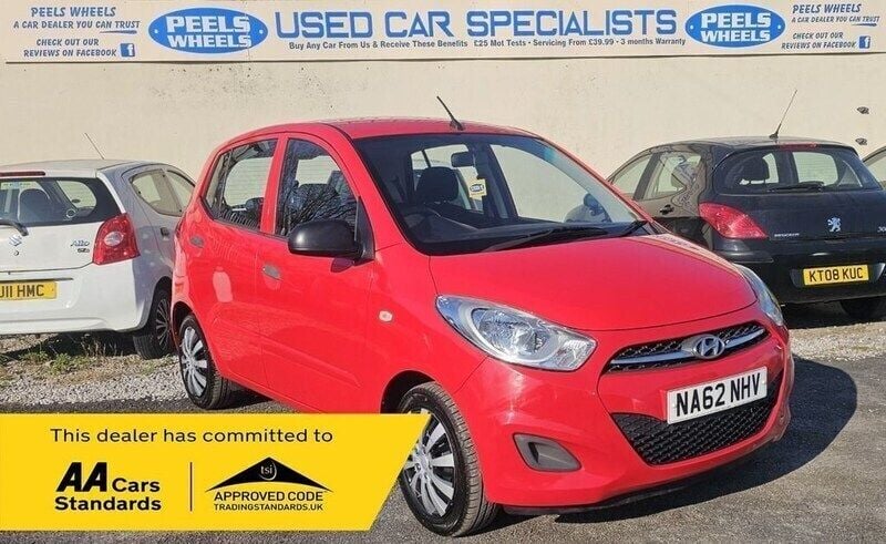 Red Used 2012 Hyundai i10 Classic Hatchback | £2,975 (Fair price) - Image 1/4