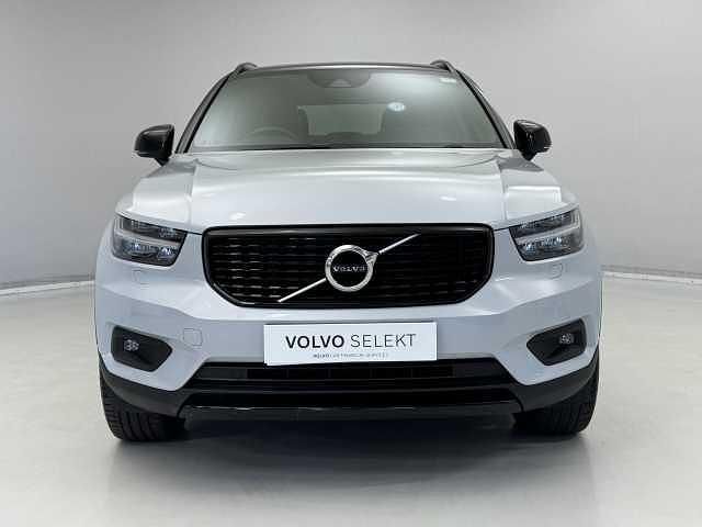 Used Volvo XC40 R-Design Pro 194 HP (142 kW) 2021 SUV