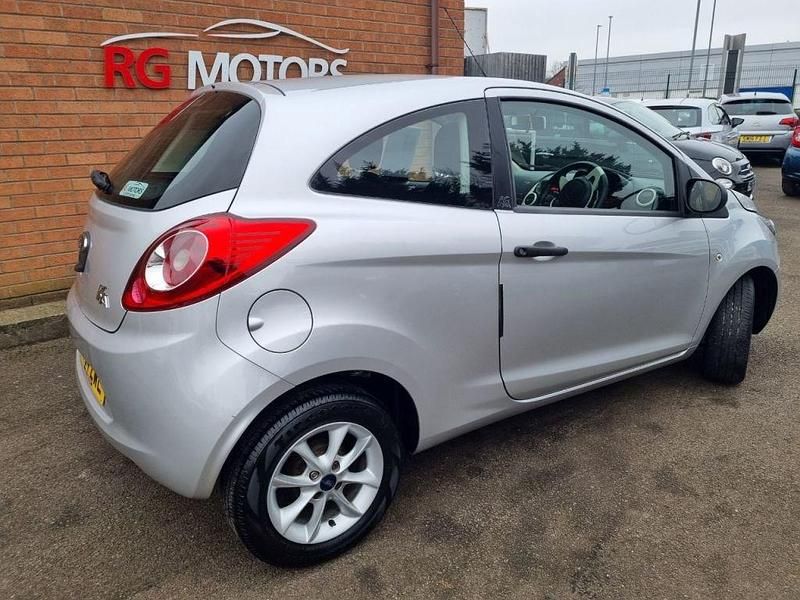 Używany Ford Ka Studio 69 KM (50 kW) 2014 Srebrny Hatchback