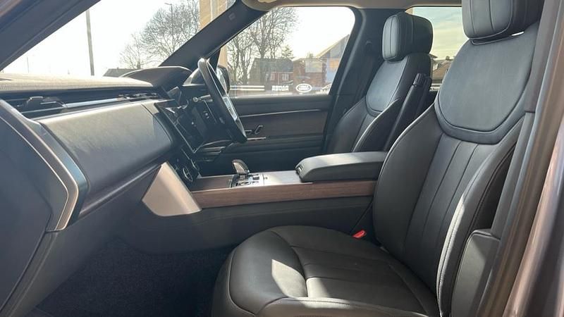 Used Land Rover Range Rover SE 440 HP (323 kW) 2023 Grey SUV