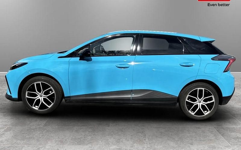 Usado MG MG4 EV Trophy 150 kW (204 HP) 2025 Citadino