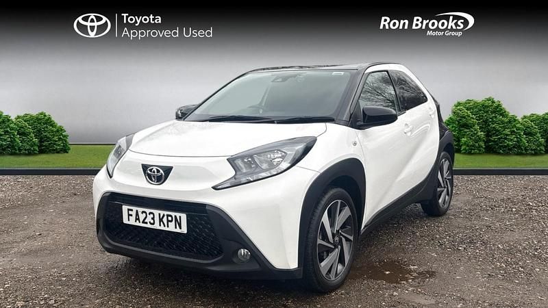 Used Toyota Aygo X 2023 White SUV