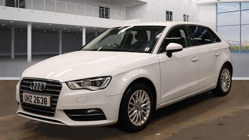 Used Audi A3 Sportback Performance 150 HP (110 kW) 2016 White Hatchback