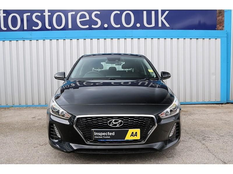 Used Hyundai i30 SE 110 HP (80 kW) 2018 Black Hatchback