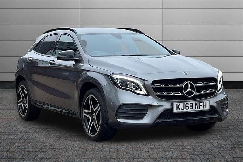 Used Mercedes GLA180 AMG line 122 HP (89 kW) 2020 Grey SUV