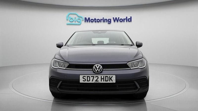 Begagnad VW Polo S 80 HK (58 kW) 2022 Grå Halvkombi