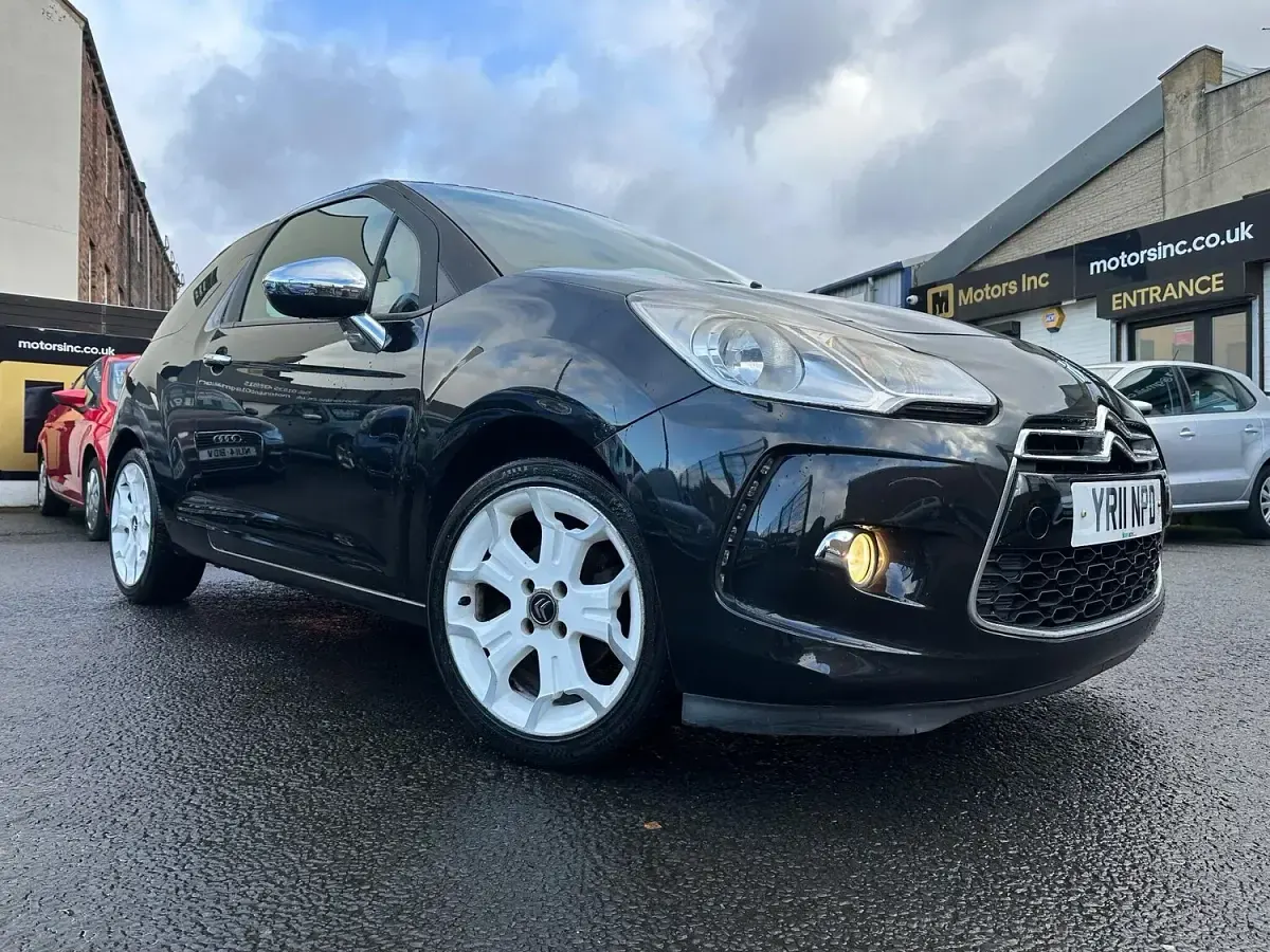 Used Citroën DS3 110 HP (80 kW) 2011 Black Hatchback