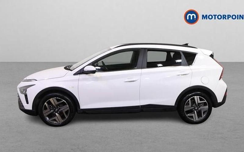 Used Hyundai Bayon Premium 101 HP (74 kW) 2023 White SUV