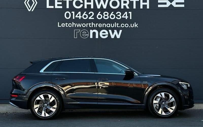 Używany Audi e-tron Design 300 kW (408 KM) 2020 SUV