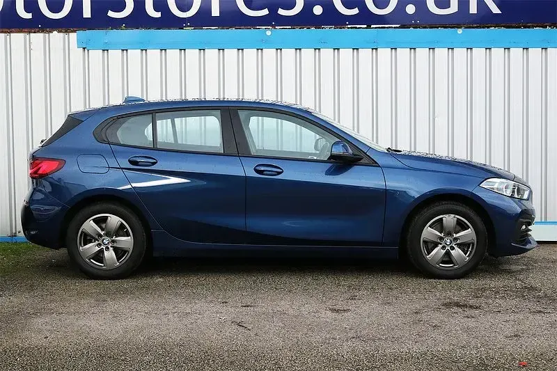 Used BMW 116 Comfort Edition 114 HP (83 kW) 2021 Blue Hatchback