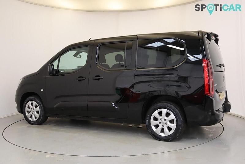 Used Vauxhall Combo S 128 HP (94 kW) 2022 Black MPV