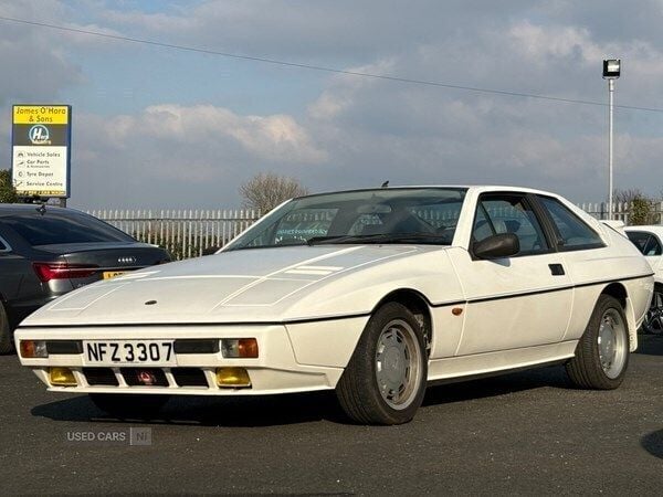 White Used 1986 Lotus Excel | £6,495 - Image 1/4