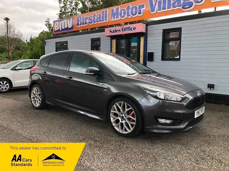 Used Ford Focus ST-Line 125 HP (91 kW) 2016 Hatchback