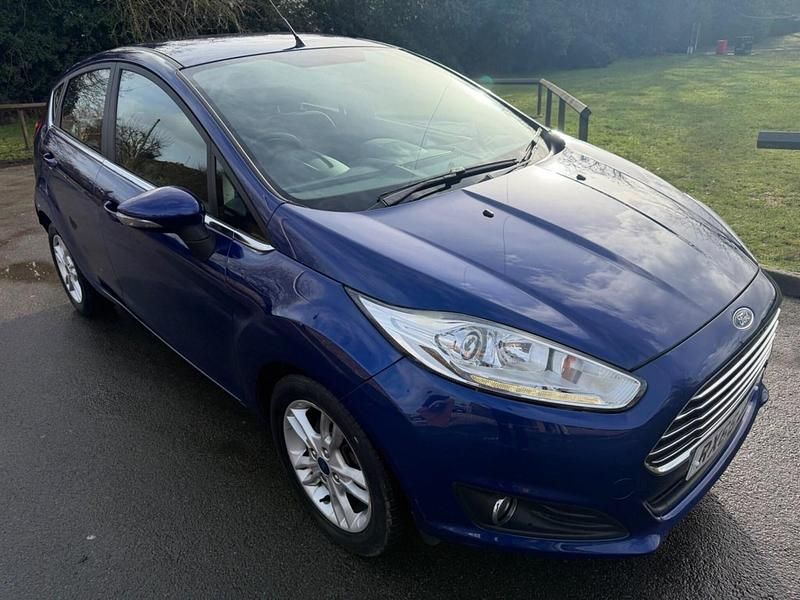 Used Ford Fiesta Zetec 75 HP (55 kW) 2016 Blue Hatchback