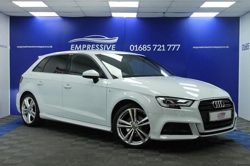Used Audi A3 Sportback S-Line 116 HP (85 kW) 2019 White Hatchback
