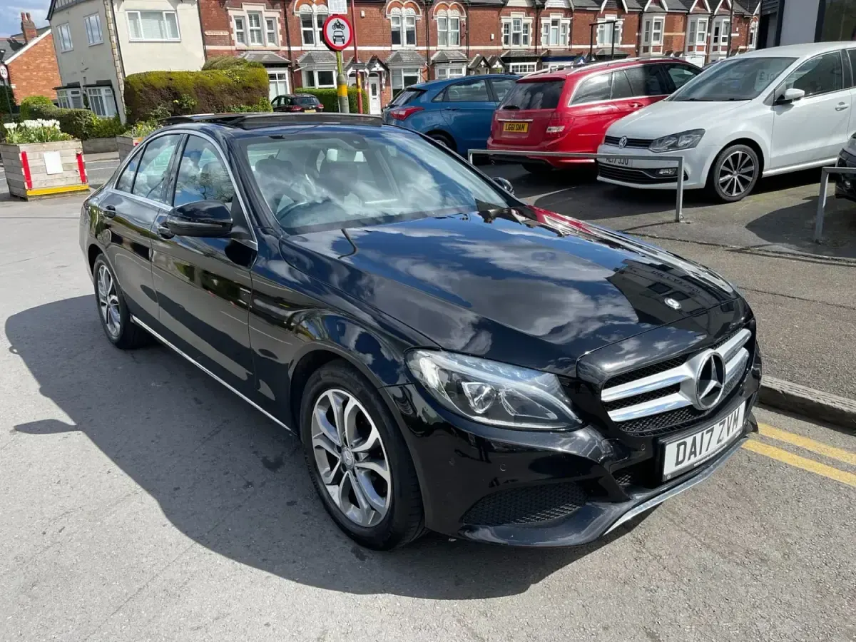 Begagnad Mercedes C220 AMG Line Premium 2016 Svart Sedan