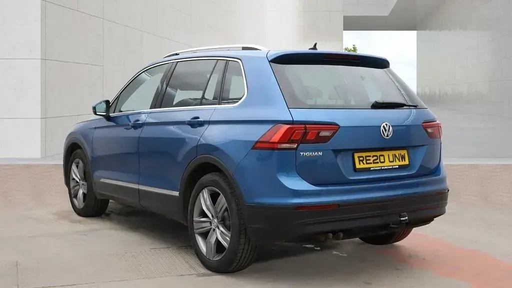 Second-hand VW Tiguan Match 150 CP (110 kW) 2020 Albastru SUV