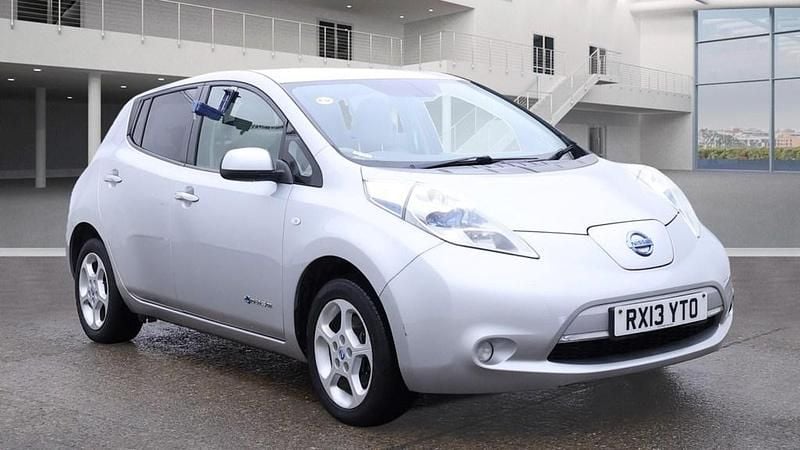 Used Nissan Leaf 80 kW (109 HP) 2013 Silver Hatchback