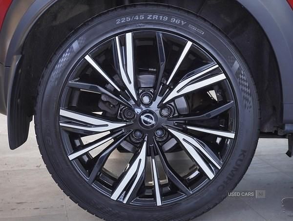 Used Nissan Juke Tekna+ 114 HP (83 kW) 2022 Red SUV