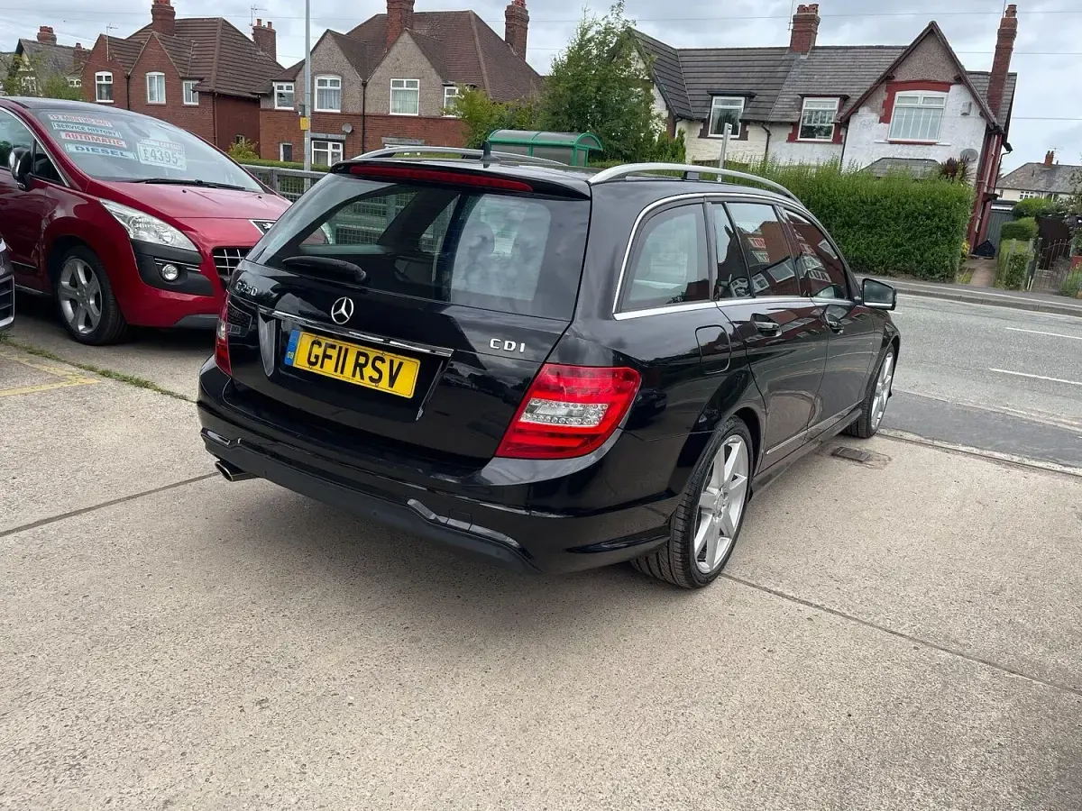 Used Mercedes C250 2011 Black Estate
