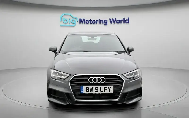 Used Audi A3 Sportback S-Line 150 HP (110 kW) 2019 Grey Hatchback