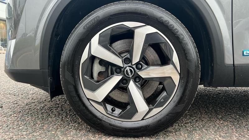 Used Nissan Qashqai N-Connecta 190 HP (139 kW) 2023 Grey SUV
