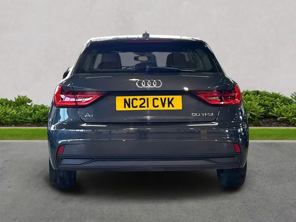 Käytetty Audi A1 Premium 2021 Harmaa Katumaasturi